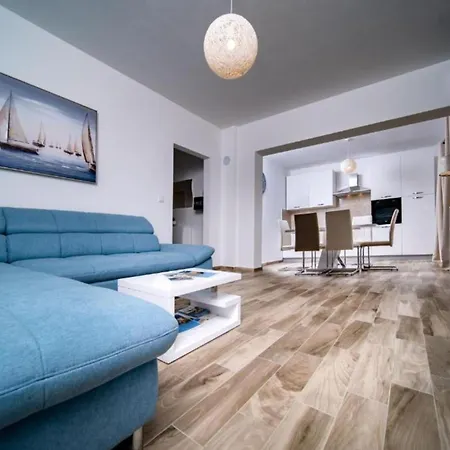 Oceanus * Rab Town