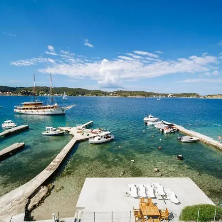 Oceanus * Rab Town
