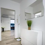 Oceanus Apartman