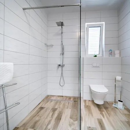 Oceanus Apartment Rab Town