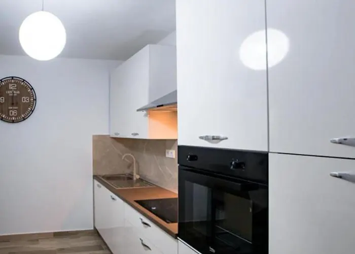 Oceanus Apartman *